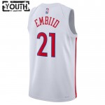 Maillot NBA Philadelphia 76ers Joel Embiid 21 Nike 2022-23 City Edition Blanc Swingman - Enfant